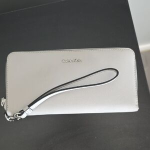 Calvin Klein White Wristlet Clutch